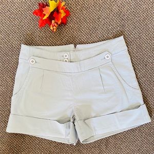 Short skirt size 6